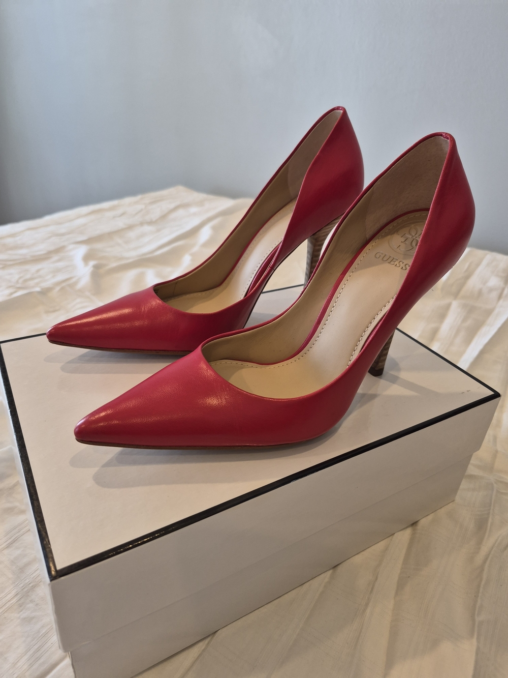 GUESS Red Pointed Leather Stiletto Pumps